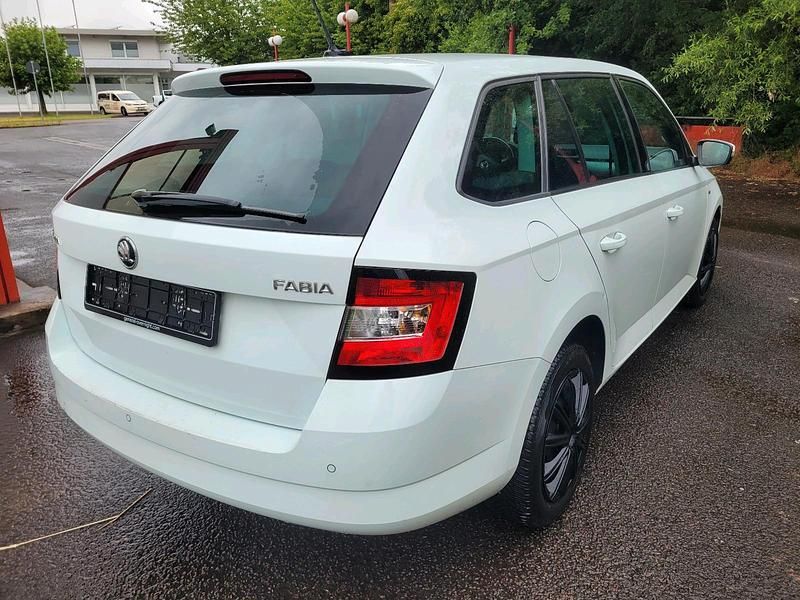 Gebraucht Skoda Fabia 110 PS (80 kW) 2018 Weiß Kleinwagen