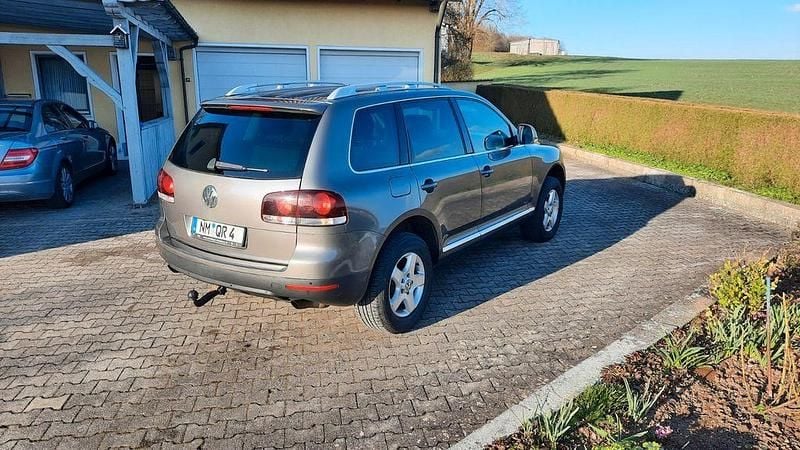 Gebraucht VW Touareg 239 PS (175 kW) 2008 Grau SUV