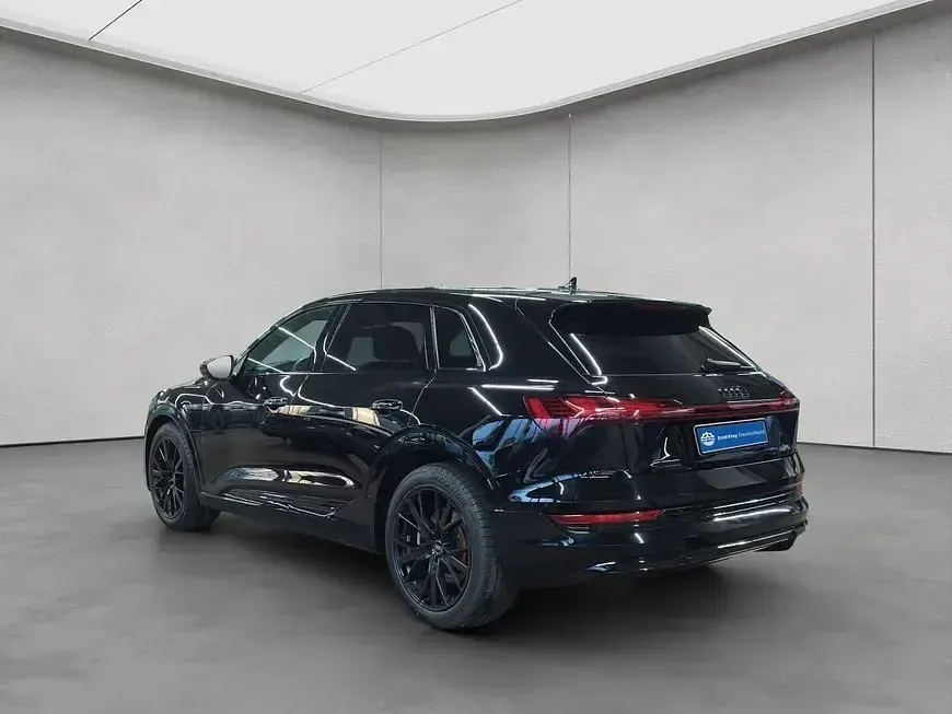 Gebraucht Audi e-tron S-Line 230 kW (313 PS) 2022 Schwarz SUV