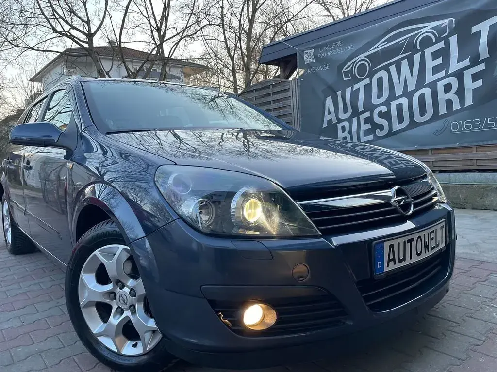 Gebraucht Opel Astra Cosmo 105 PS (77 kW) 2006 Limousine
