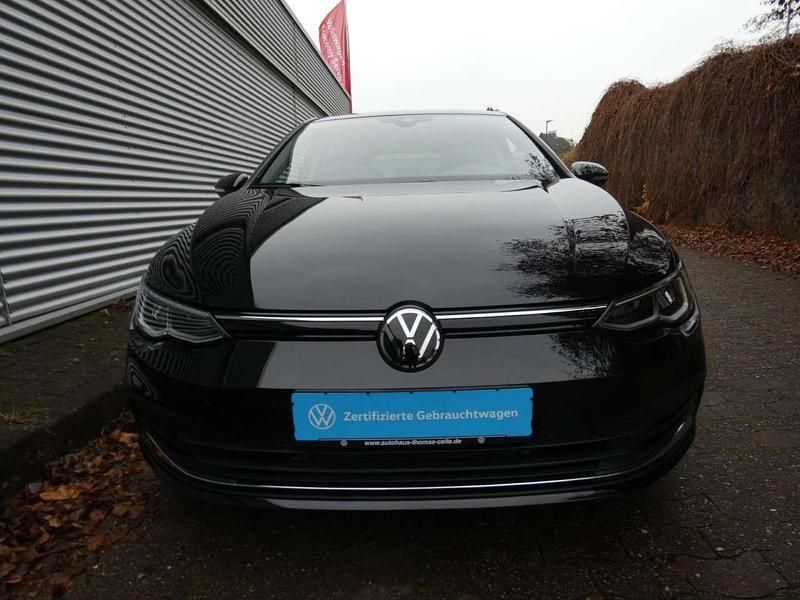 Gebraucht VW Golf VIII Move 150 PS (110 kW) 2024 Grenadillschwarz Limousine