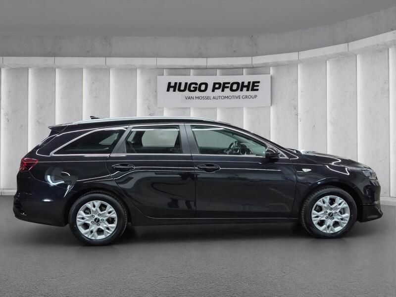 Gebraucht Kia Ceed Vision 136 PS (100 kW) 2024 1k black pearl m Kleinwagen