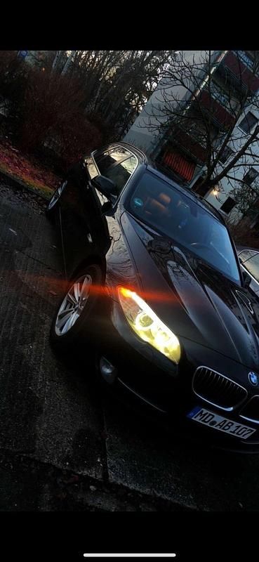 Gebraucht BMW 530 258 PS (189 kW) 2013 Schwarz Kombi