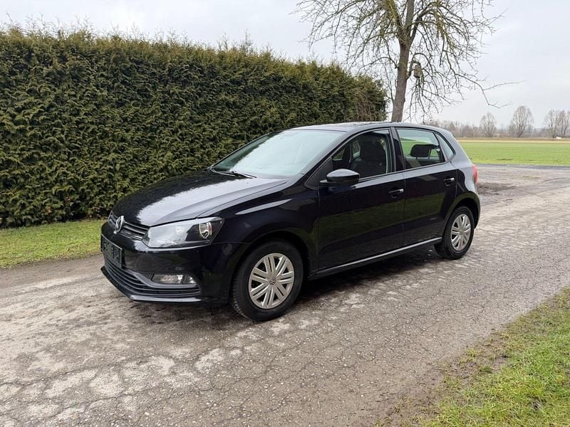 Gebraucht VW Polo Trendline 75 PS (55 kW) 2017 Schwarz Kleinwagen