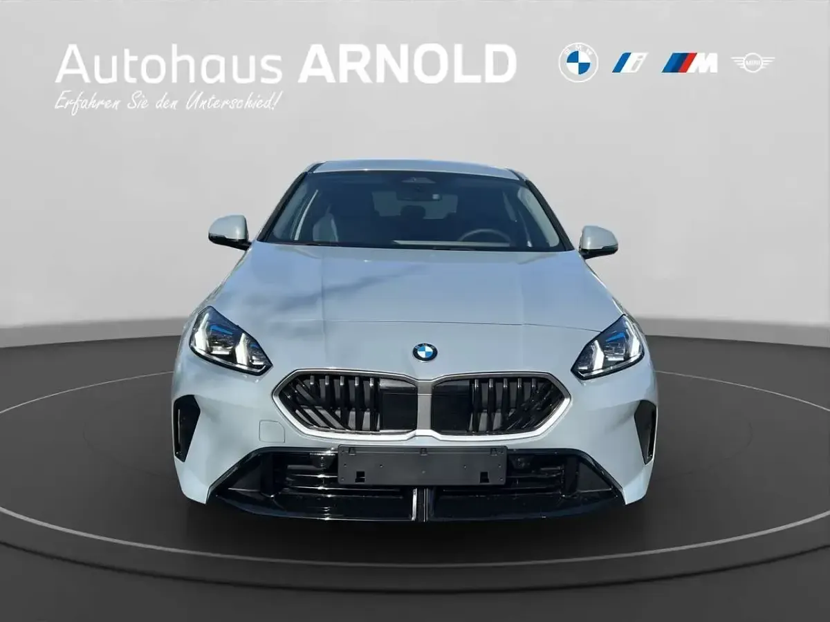 Neu BMW 120 M Sport 170 PS (125 kW) 2026 Brooklyn grau Kleinwagen