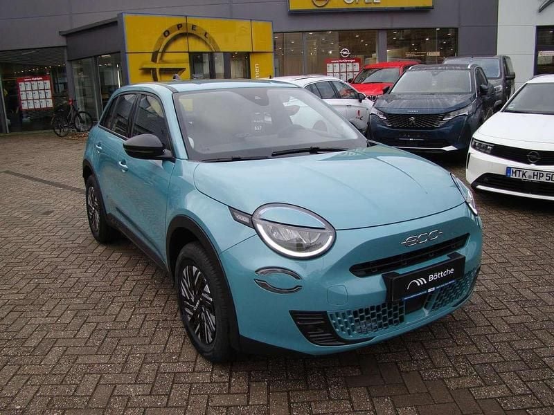 Gebraucht Fiat 125 101 PS (74 kW) 2024 Cielo blau SUV