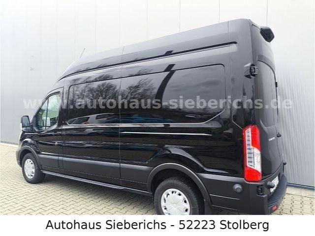 Gebraucht Ford Transit Trend 170 PS (125 kW) 2022 Schwarz Limousine
