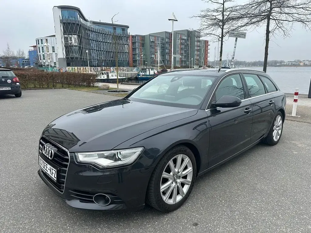 Gebraucht Audi A6 Sport 245 PS (180 kW) 2013 Oolonggrau Kombi