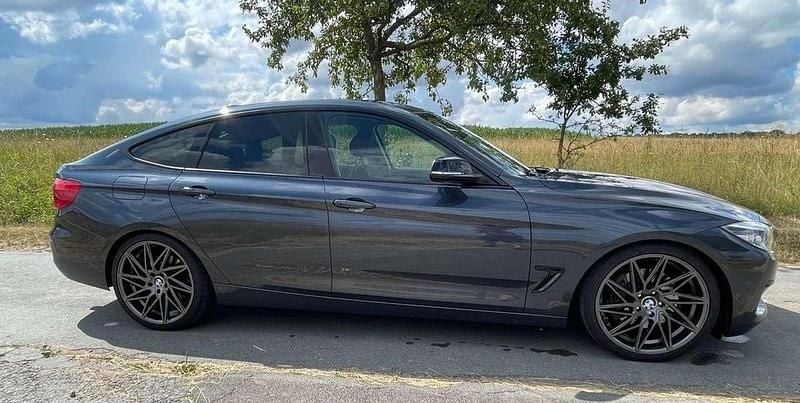 Gebraucht BMW 340 Gran Turismo 326 PS (239 kW) 2017 Grau Limousine
