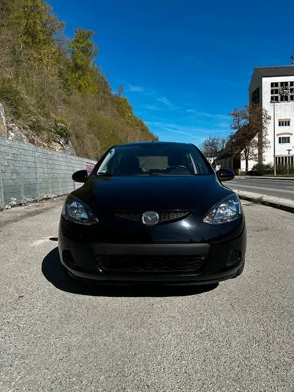 Usata Mazda 2 86 CV (63 kW) 2010 Nero Utilitaria