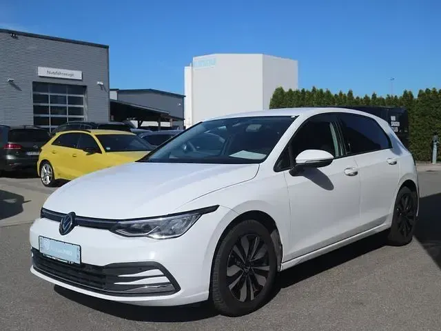 Gebraucht VW Golf VIII Move 150 PS (110 kW) 2023 Limousine