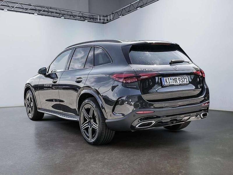 Gebraucht Mercedes GLC300 AMG 258 PS (189 kW) 2025 Metalliclack graphitgrau SUV