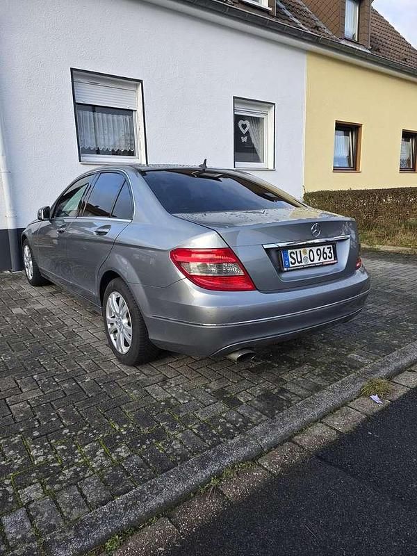 Gebraucht Mercedes C200 184 PS (135 kW) 2008 Grau Limousine