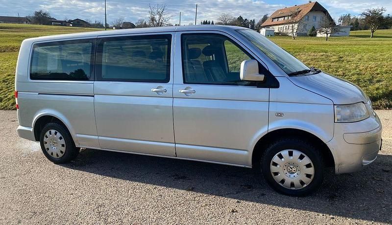 Silber Gebraucht 2009 VW Caravelle Van / Kleinbus | 12.000 € (Etwas zu teuer) - Bild 1/4