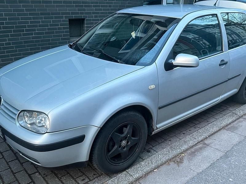 Gebraucht VW Golf 65 PS (47 kW) 2000 Grau Coupé