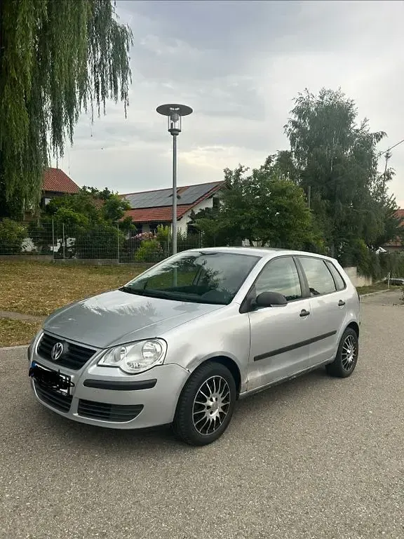 Gebraucht VW Polo Comfortline 64 PS (47 kW) 2005 Silber Kleinwagen