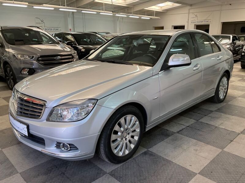 Silber Gebraucht 2007 Mercedes C220 Elegance Limousine | 9.650 € (Fairer Preis) - Bild 1/4