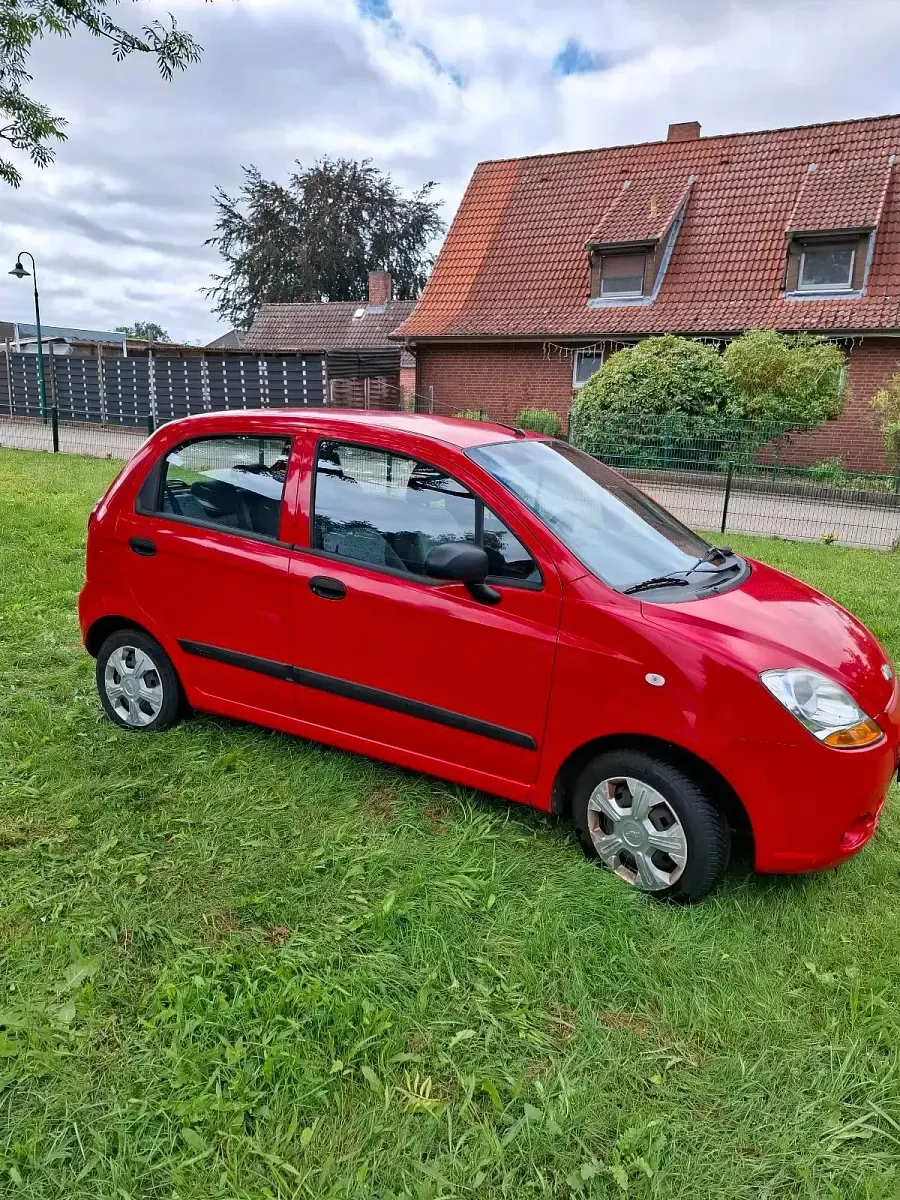 Gebraucht Chevrolet Matiz 52 PS (38 kW) 2009 Rot Kleinwagen