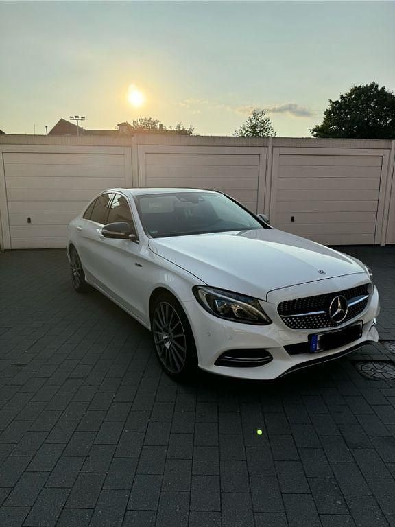 Gebraucht Mercedes C180 Exclusive 156 PS (114 kW) 2015 Weiß Limousine