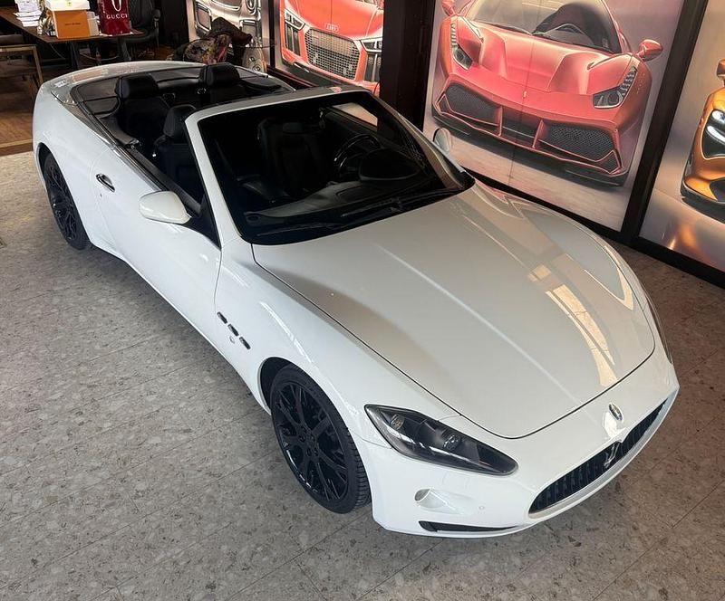Gebraucht Maserati GranCabrio 441 PS (324 kW) 2011 Weiß Cabrio