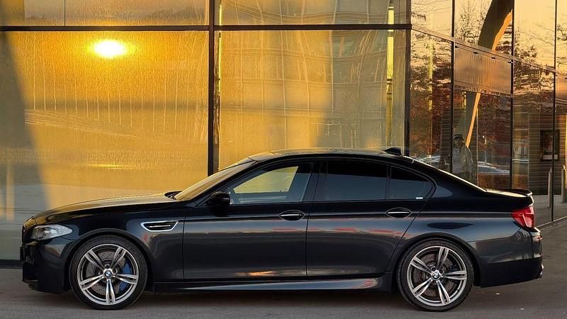 Gebraucht BMW M5 Performance 560 PS (411 kW) 2012 Grau Limousine