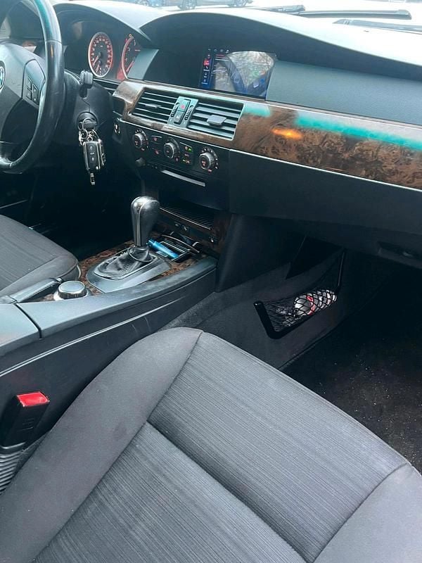 Gebraucht BMW 525 192 PS (141 kW) 2006 Schwarz Limousine