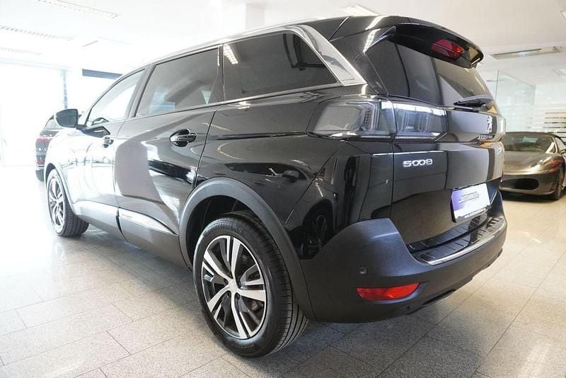 Gebraucht Peugeot 5008 131 PS (96 kW) 2021 Schwarz SUV