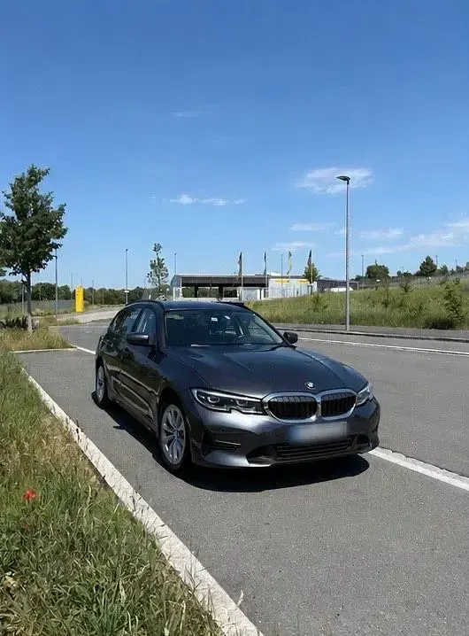 Gebraucht BMW 318 150 PS (110 kW) 2020 Grau Kombi