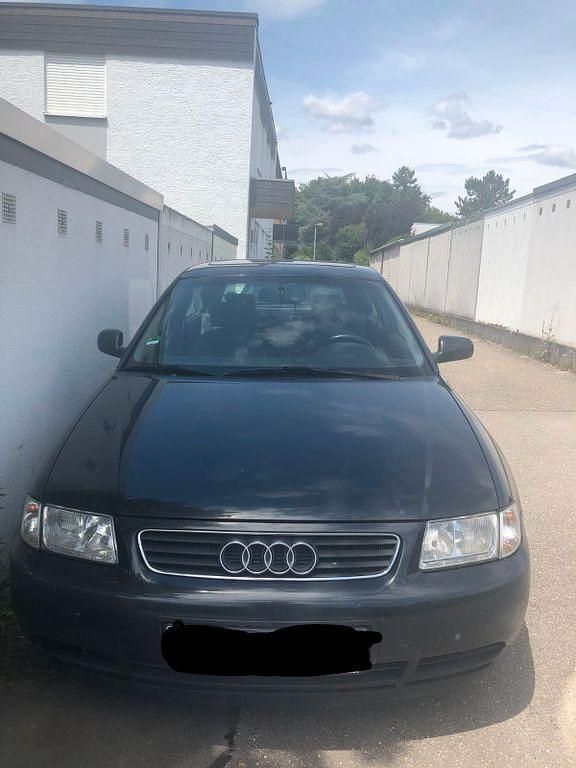 Schwarz Gebraucht 1998 Audi A3 Ambiente Limousine | 1.250 € (Fairer Preis) - Bild 1/4