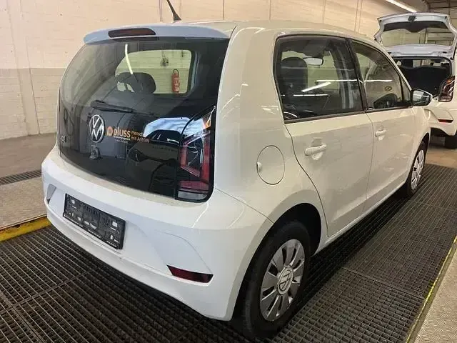 Second-hand VW up! Basis 65 CP (47 kW) 2023 Alb Hatchback