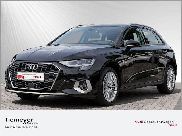 Mythosschwarz metallic Gebraucht 2020 Audi A3 Ambiente Limousine | 20.940 € (Fairer Preis) - Bild 1/4