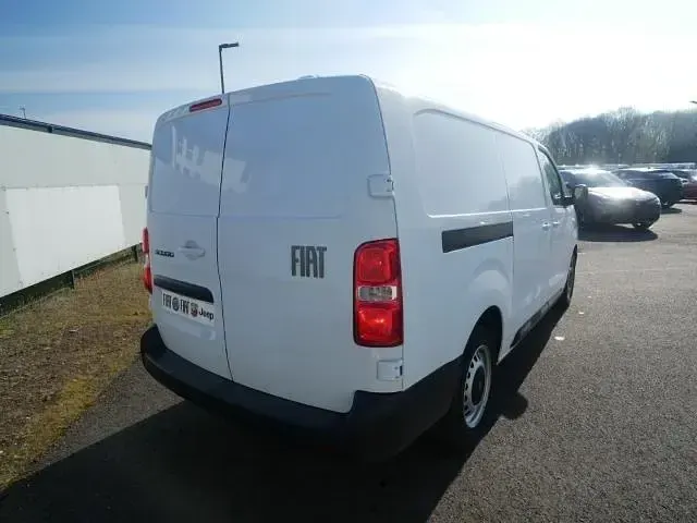 Neu Fiat Scudo Comfort 150 PS (110 kW) 2026 Gelato weiß Van