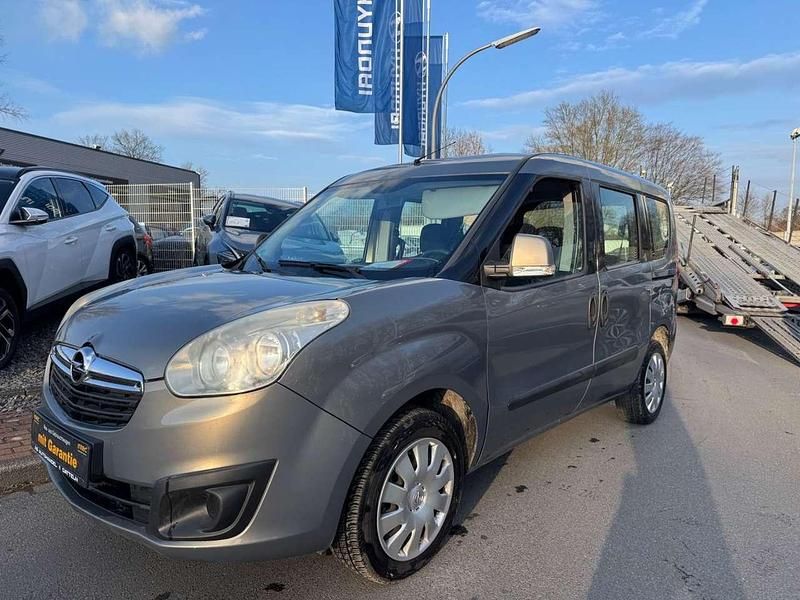 Gebraucht Opel Combo Edition 95 PS (69 kW) 2012 Grau Van / Kleinbus