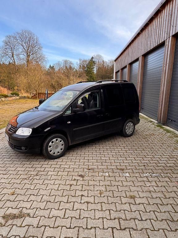 Gebraucht VW Caddy Life 105 PS (77 kW) 2010 Schwarz Van / Kleinbus