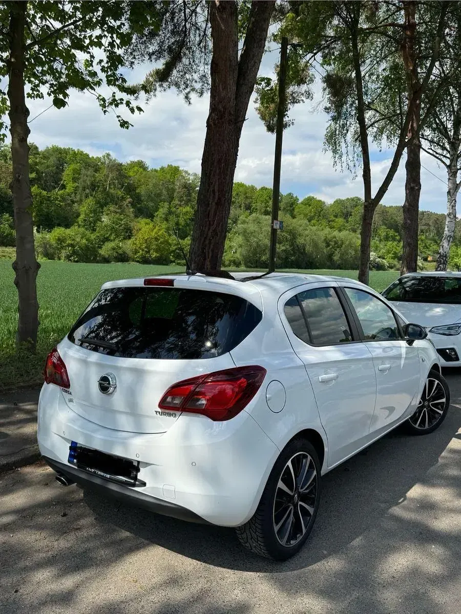 Usado Opel Corsa Color Edition 101 HP (74 kW) 2016 Branco Citadino
