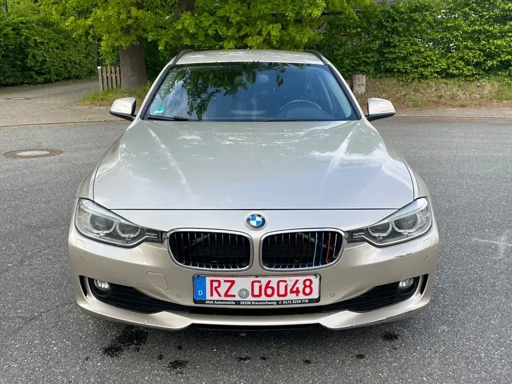 Gebraucht BMW 320 M Sport 184 PS (135 kW) 2012 Silber Kombi