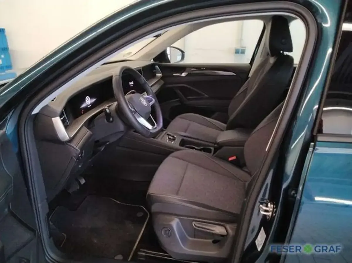 Gebraucht VW Tayron Life 204 PS (150 kW) 2025 Nightshade blue metallic SUV