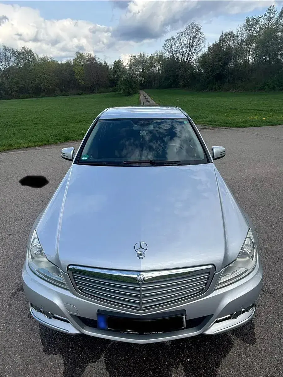 Gebraucht Mercedes C220 Elegance 170 PS (125 kW) 2012 Silber Limousine