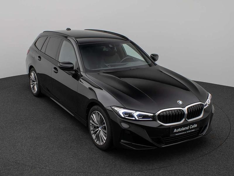 Gebraucht BMW 330 Sport Line 286 PS (210 kW) 2023 Schwarz 2668 Kombi