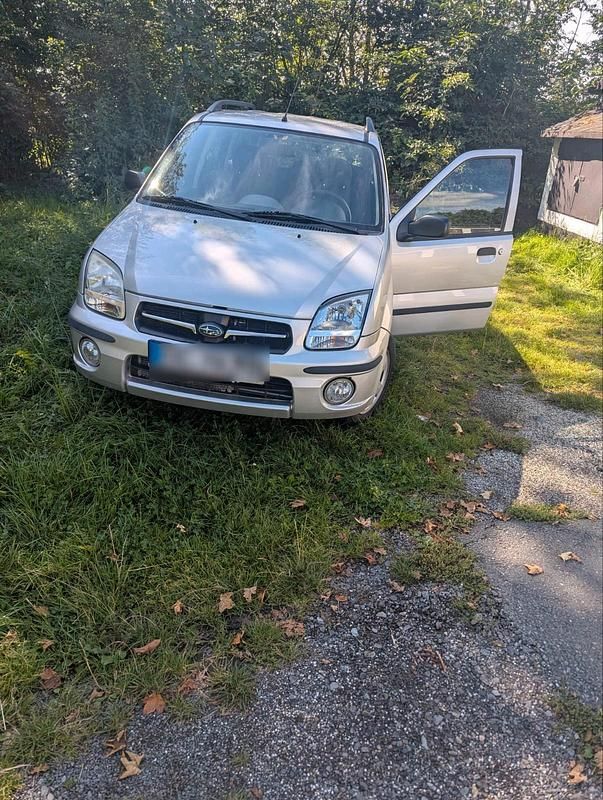 Silber Gebraucht 2006 Subaru Justy Kleinwagen | 700 € - Bild 1/4