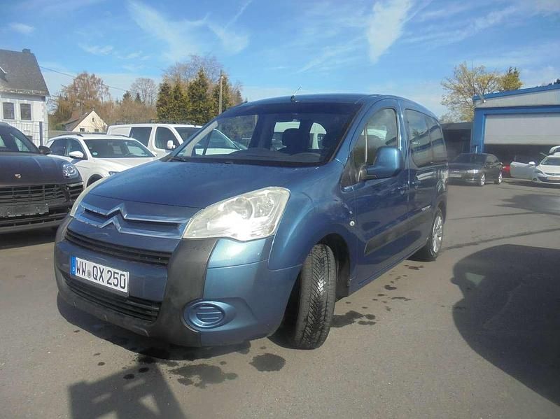 Gebraucht Citroën Berlingo 109 PS (80 kW) 2009 Blau kyanos/metallic Van / Kleinbus