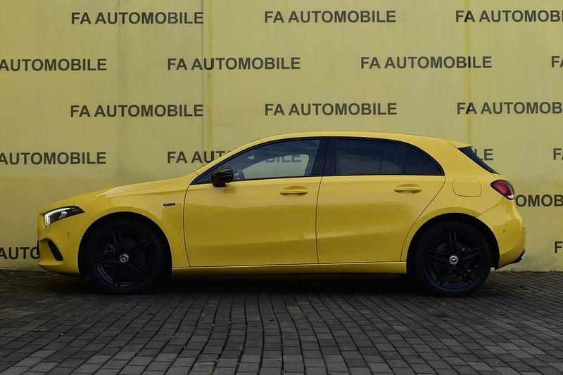 Gebraucht Mercedes A250 160 PS (117 kW) 2020 Gelb Limousine
