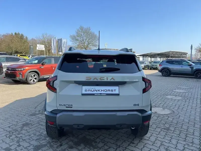 Nowe Dacia Duster Extreme 154 KM (113 kW) 2026 Beżowy SUV