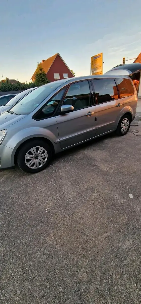 Gebraucht Ford Galaxy 194 PS (142 kW) 2007 Silber Van / Kleinbus
