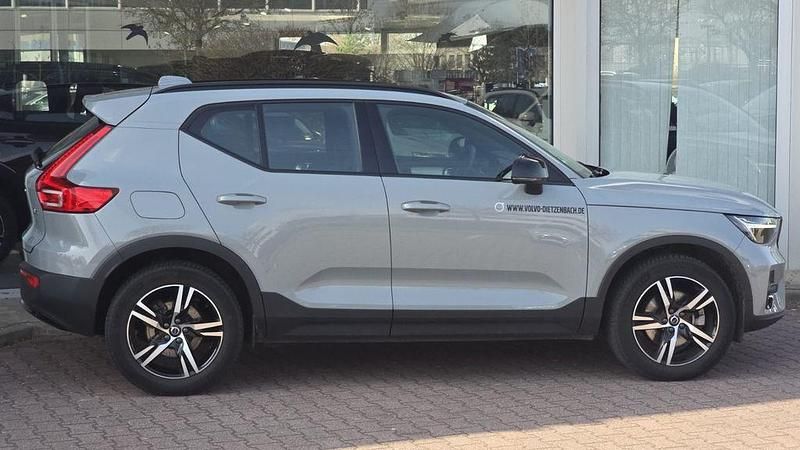 Gebraucht Volvo XC40 Plus 197 PS (144 kW) 2024 Grau SUV