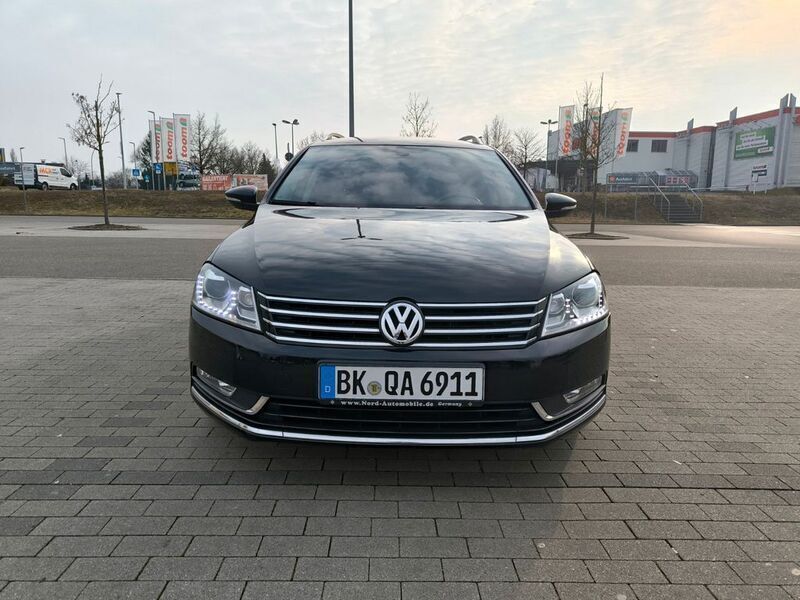 Schwarz Gebraucht 2014 VW Passat Highline Kombi | 7.300 € (Superpreis) - Bild 1/4