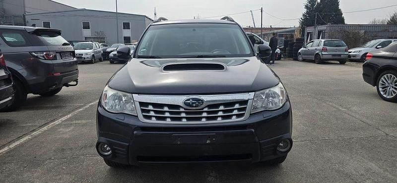 Gebraucht Subaru Forester Comfort 147 PS (108 kW) 2012 Grau SUV