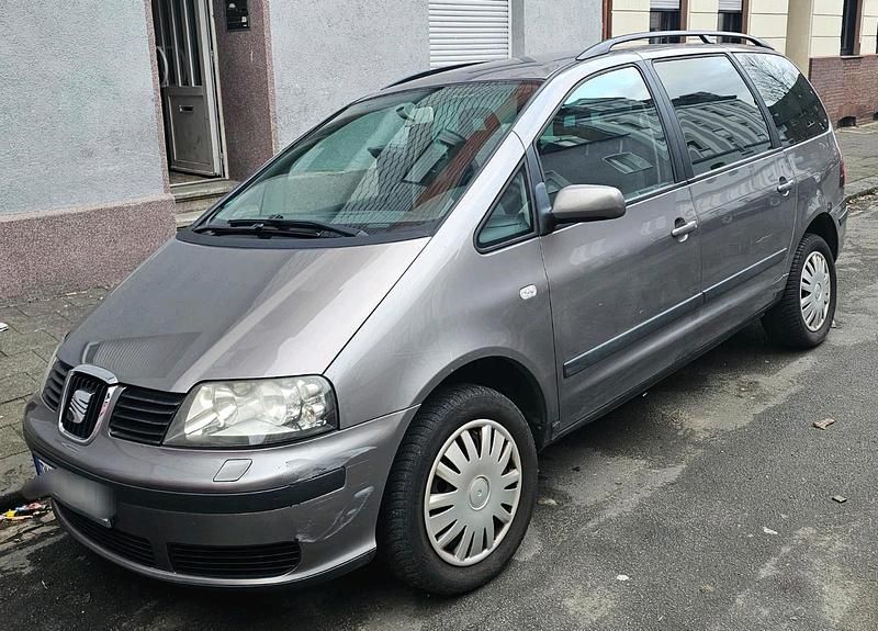 Gebraucht 2004 Seat Alhambra Van / Kleinbus | 2.590 € (Fairer Preis) - Bild 1/4