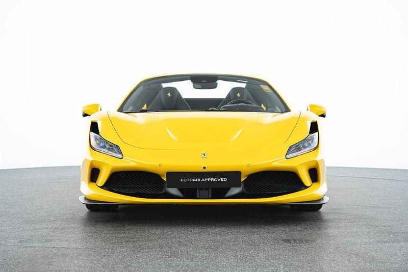 Gebraucht Ferrari F8 721 PS (530 kW) 2022 Giallo modena Cabrio