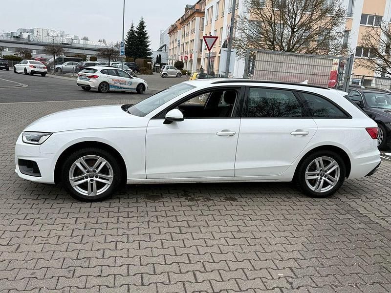 Gebraucht Audi A4 Sport 122 PS (89 kW) 2020 Ibisweiss Kombi